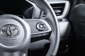 Минивэн Toyota Roomy 2020 года, 1499000 рублей, Новосибирск