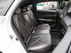 Лифтбек Changan UNI-V 2023 года, 2450000 рублей, Краснодар