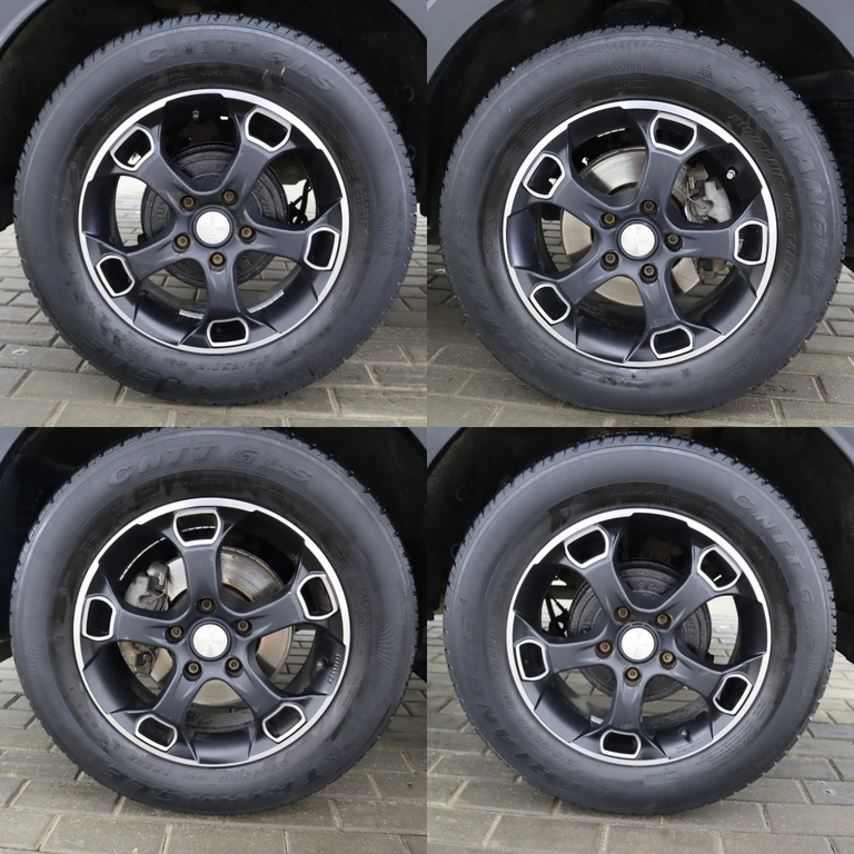 Фото