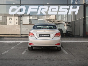 Седан Hyundai Solaris 2016 года, 930000 рублей, Краснодар