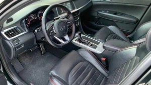 Седан Kia Optima 2019 года, 2080000 рублей, Солонцы