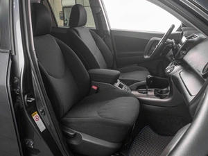 Внедорожник Toyota RAV4 2011 года, 1369000 рублей, Тюмень