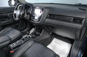Внедорожник Mitsubishi Outlander 2016 года, 2049000 рублей, Челябинск