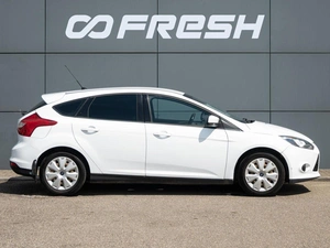 Хетчбэк Ford Focus 2013 года, 650000 рублей, Краснодар