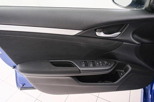 Седан Honda Civic 2018 года, 2349000 рублей, Красноярск
