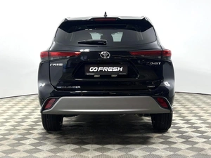 Внедорожник Toyota Highlander 2026 года, 5158900 рублей, Казань