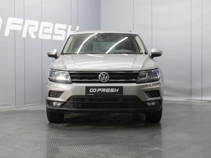 Внедорожник Volkswagen Tiguan 2019 года, 2690000 рублей, Омск