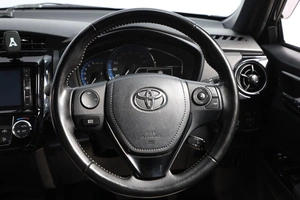 Универсал Toyota Corolla Fielder 2018 года, 1749000 рублей, Новосибирск