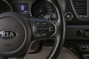 Минивэн Kia Carnival 2019 года, 2899000 рублей, Челябинск