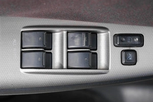 Седан Toyota Corolla 2005 года, 599000 рублей, Кемерово