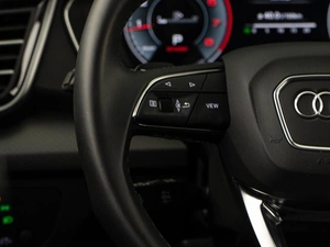 Внедорожник Audi Q5 2024 года, 5398999 рублей, Москва