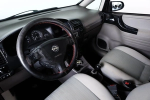 Минивэн Opel Zafira 2004 года, 659000 рублей, Пермь