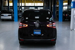 Минивэн Toyota Sienta 2017 года, 1308000 рублей, Солонцы