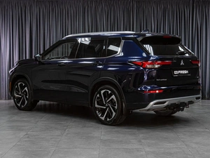 Внедорожник Mitsubishi Outlander 2022 года, 4812000 рублей, Тюмень