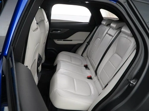 Внедорожник Jaguar F-Pace 2016 года, 3359077 рублей, Москва
