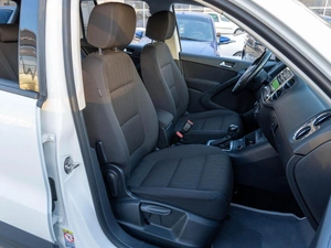 Внедорожник Volkswagen Tiguan 2013 года, 1879000 рублей, Саратов