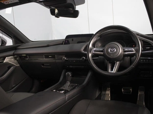 Хетчбэк Mazda 3 2022 года, 2250000 рублей, Омск