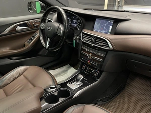 Внедорожник Infiniti QX30 2016 года, 2100000 рублей, Красноярск