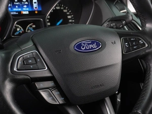 Хетчбэк Ford Focus 2016 года, 1103000 рублей, Воронеж