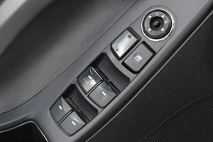 Седан Hyundai Elantra 2012 года, 859000 рублей, Омск