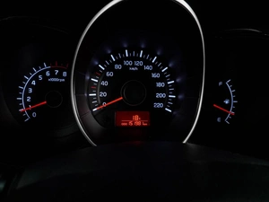 Седан Kia Rio 2013 года, 929000 рублей, Воронеж
