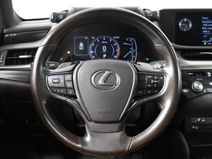 Седан Lexus ES 2021 года, 3386100 рублей, Казань