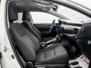 Седан Toyota Corolla 2013 года, 1175000 рублей, Красноярск