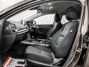 Хетчбэк Mazda Axela 2016 года, 1405000 рублей, Красноярск