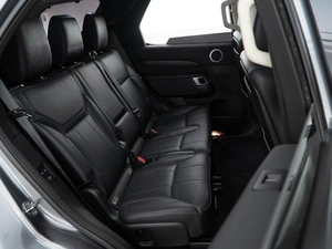 Внедорожник Land Rover Discovery 2017 года, 4738888 рублей, Москва