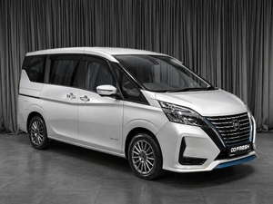 Минивэн Nissan Serena 2018 года, 2070000 рублей, Тюмень