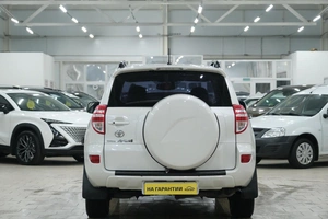 Внедорожник Toyota RAV4 2011 года, 1649000 рублей, Омск