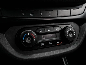 Седан ВАЗ (LADA) Vesta 2019 года, 960000 рублей, Волгоград