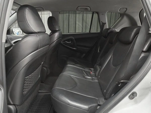 Внедорожник Toyota RAV4 2012 года, 1470000 рублей, Красноярск