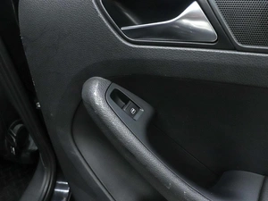 Седан Volkswagen Jetta 2015 года, 990000 рублей, Красноярск