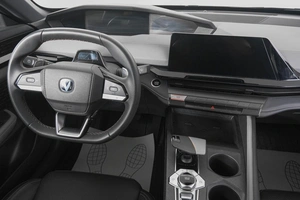 Лифтбек Changan UNI-V 2023 года, 2499000 рублей, Кемерово