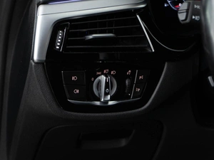 Седан BMW 5 серия 2019 года, 3783444 рублей, Москва
