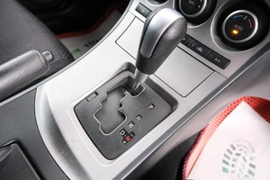 Седан Mazda Axela 2009 года, 829000 рублей, Красноярск