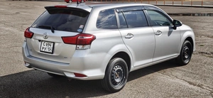 Универсал Toyota Corolla Fielder 2017 года, 1450000 рублей, Красноярск