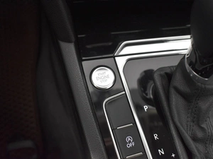 Седан Volkswagen Passat 2017 года, 2299900 рублей, Казань