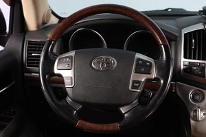 Внедорожник Toyota Land Cruiser 2015 года, 4499000 рублей, Новосибирск