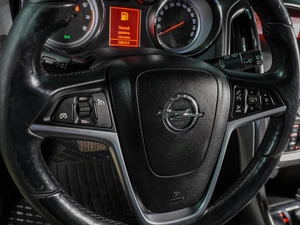 Хетчбэк Opel Astra 2011 года, 749000 рублей, Воронеж