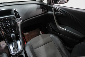 Хетчбэк Opel Astra 2011 года, 629000 рублей, Новокузнецк