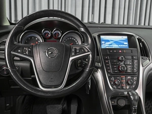 Хетчбэк Opel Astra 2011 года, 710000 рублей, Ставрополь