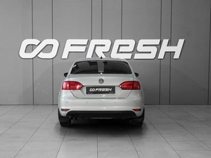 Седан Volkswagen Jetta 2011 года, 848000 рублей, Тверь