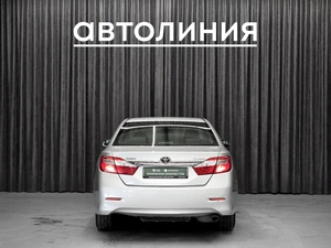 Седан Toyota Camry 2013 года, 1695000 рублей, Красноярск