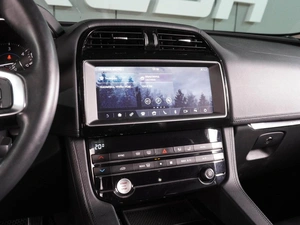 Внедорожник Jaguar F-Pace 2018 года, 3699000 рублей, Воронеж
