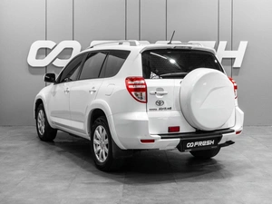 Внедорожник Toyota RAV4 2011 года, 1920000 рублей, Тюмень