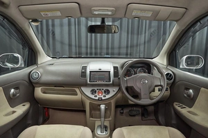 Хетчбэк Nissan Note 2010 года, 699000 рублей, Красноярск