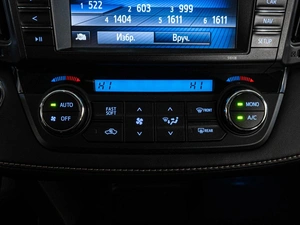 Внедорожник Toyota RAV4 2018 года, 2334000 рублей, Ставрополь
