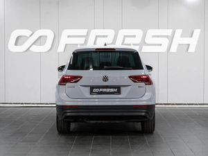 Внедорожник Volkswagen Tiguan 2018 года, 2799000 рублей, Сургут